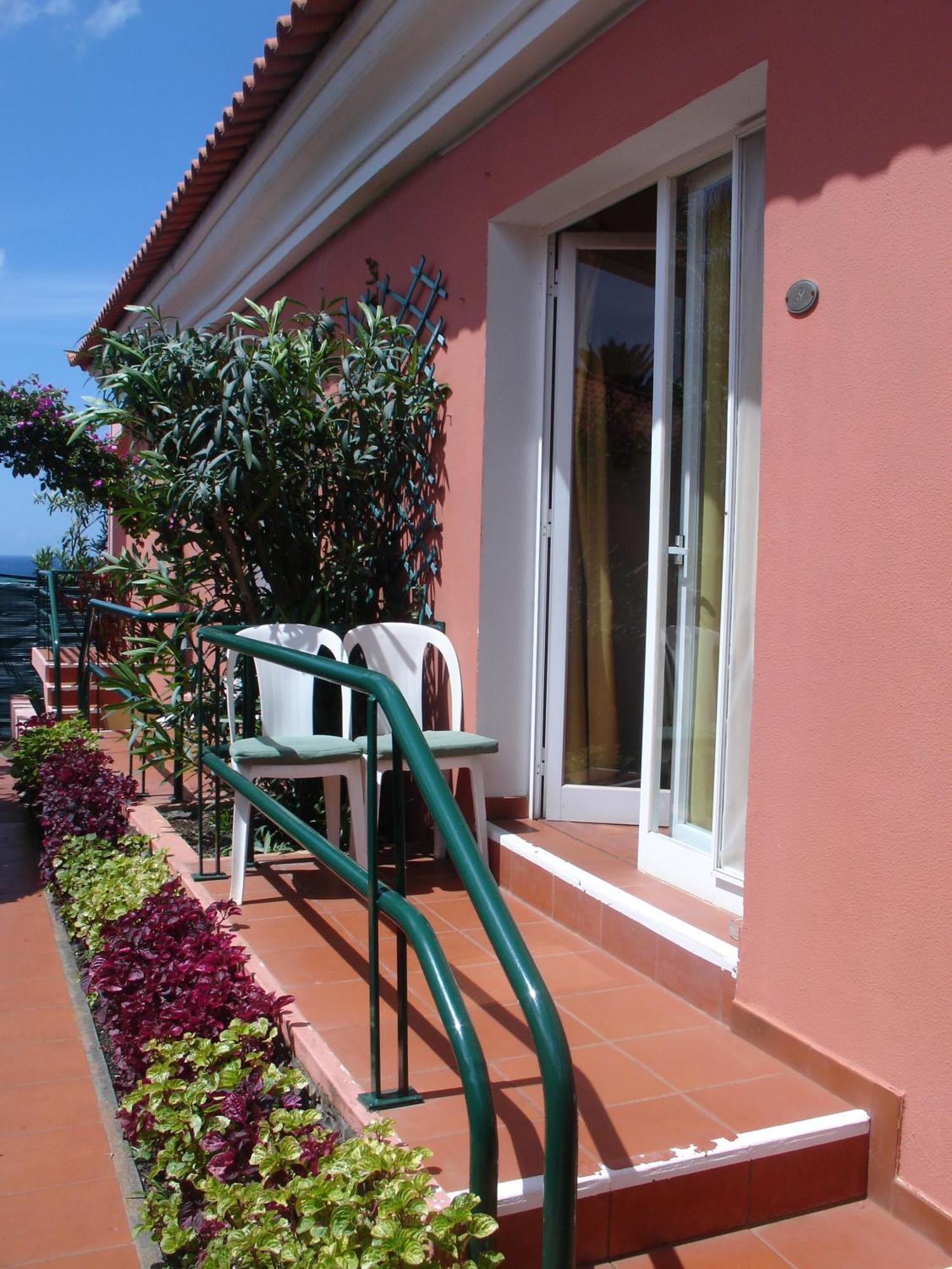 Inn & Art Madeira Канісу Екстер'єр фото